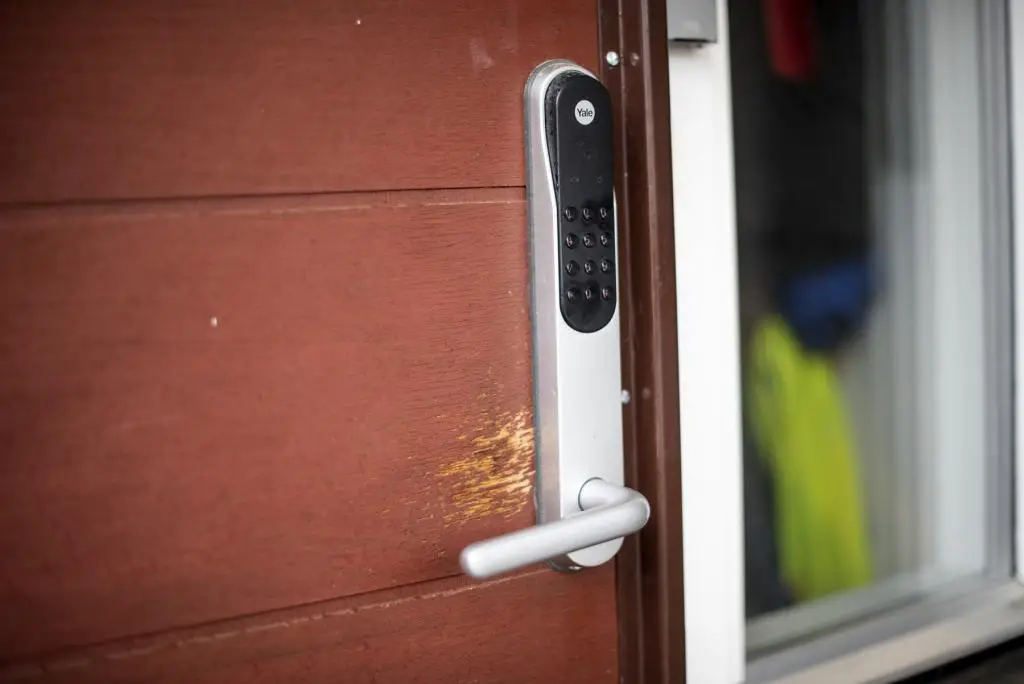 Yale Doorman Classic utsida